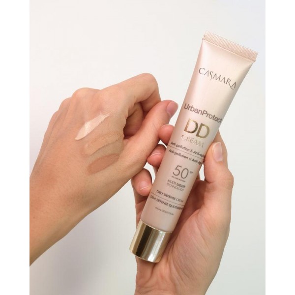 DD Cream -  Light - Тонален анти ейдж крем - светъл  За всеки тип кожа